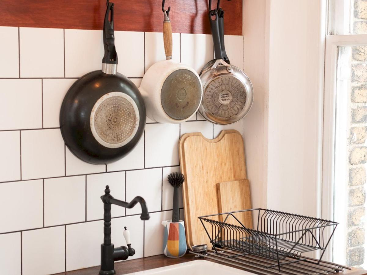 Pass The Keys Rustic And Quirky Flat In Charming Charlton Village Λονδίνο Εξωτερικό φωτογραφία