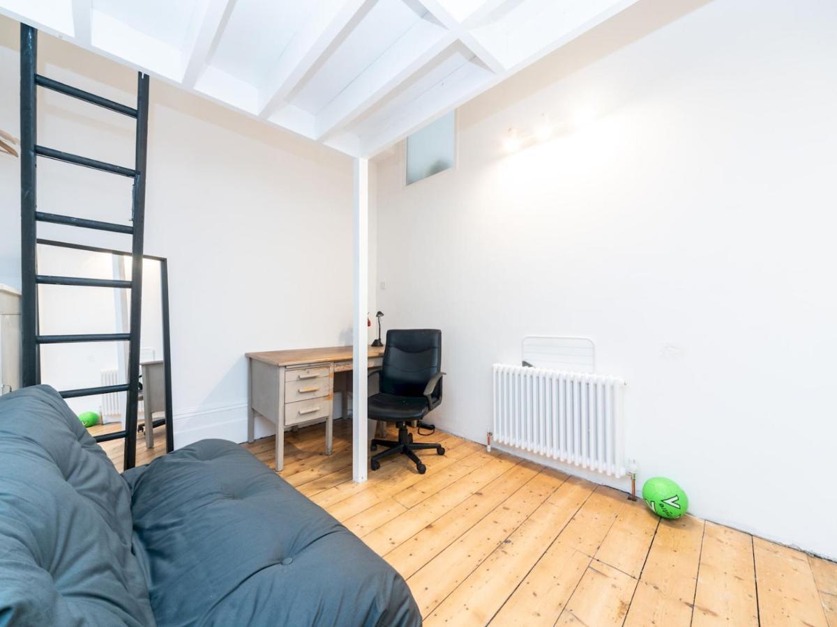 Pass The Keys Rustic And Quirky Flat In Charming Charlton Village Λονδίνο Εξωτερικό φωτογραφία